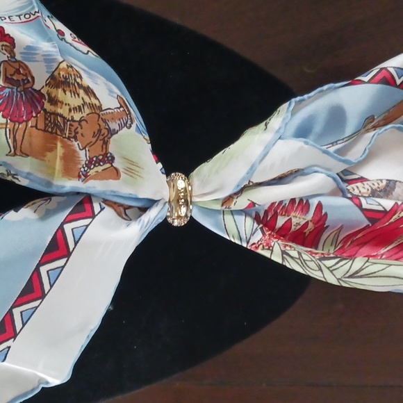 Godiva Pendant/Scarf Ring, 925 Italy Snake Chain 18"-20" - Picture 2 of 10